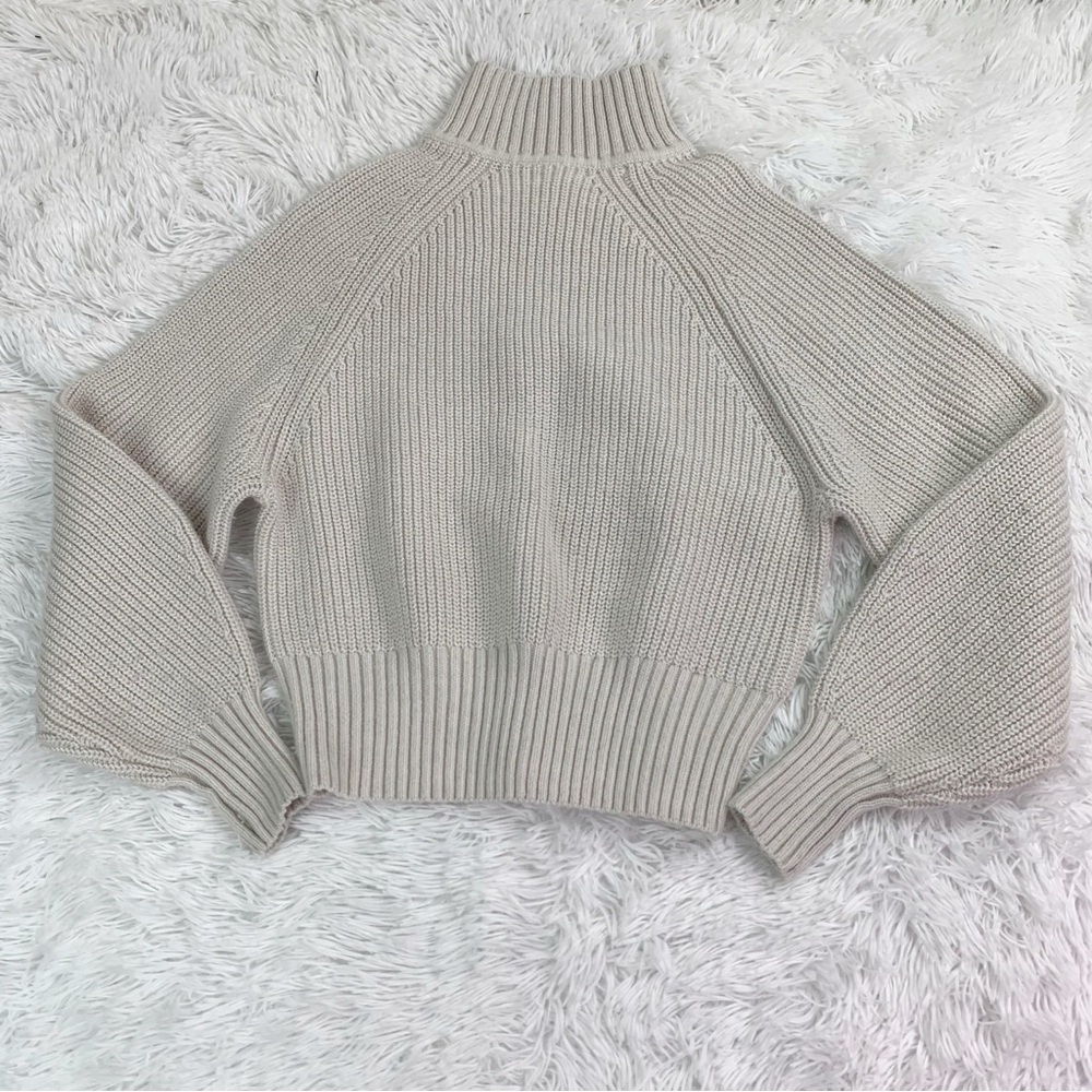 HM long sleeve turtleneck ribbed knit Sweater raglan sleeve light grey